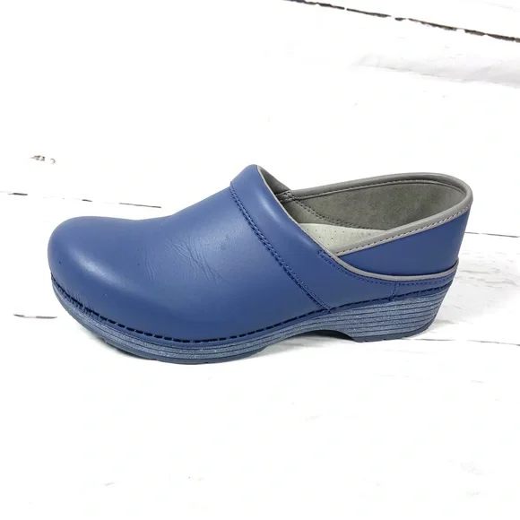 Dansko LT Pro Clogs Women’s Size 41 US 10.5-11 Blue Smooth Leather. - Picture 1 of 12